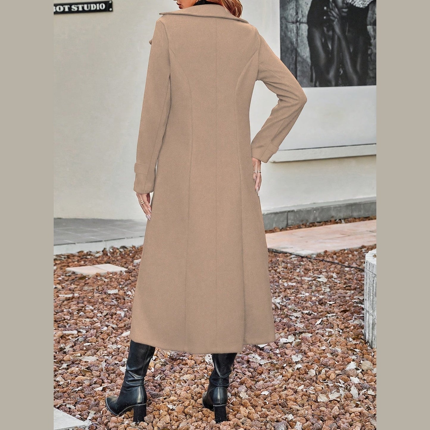 Adriana™ | Tidløs dobbeltknappet vinterfrakke