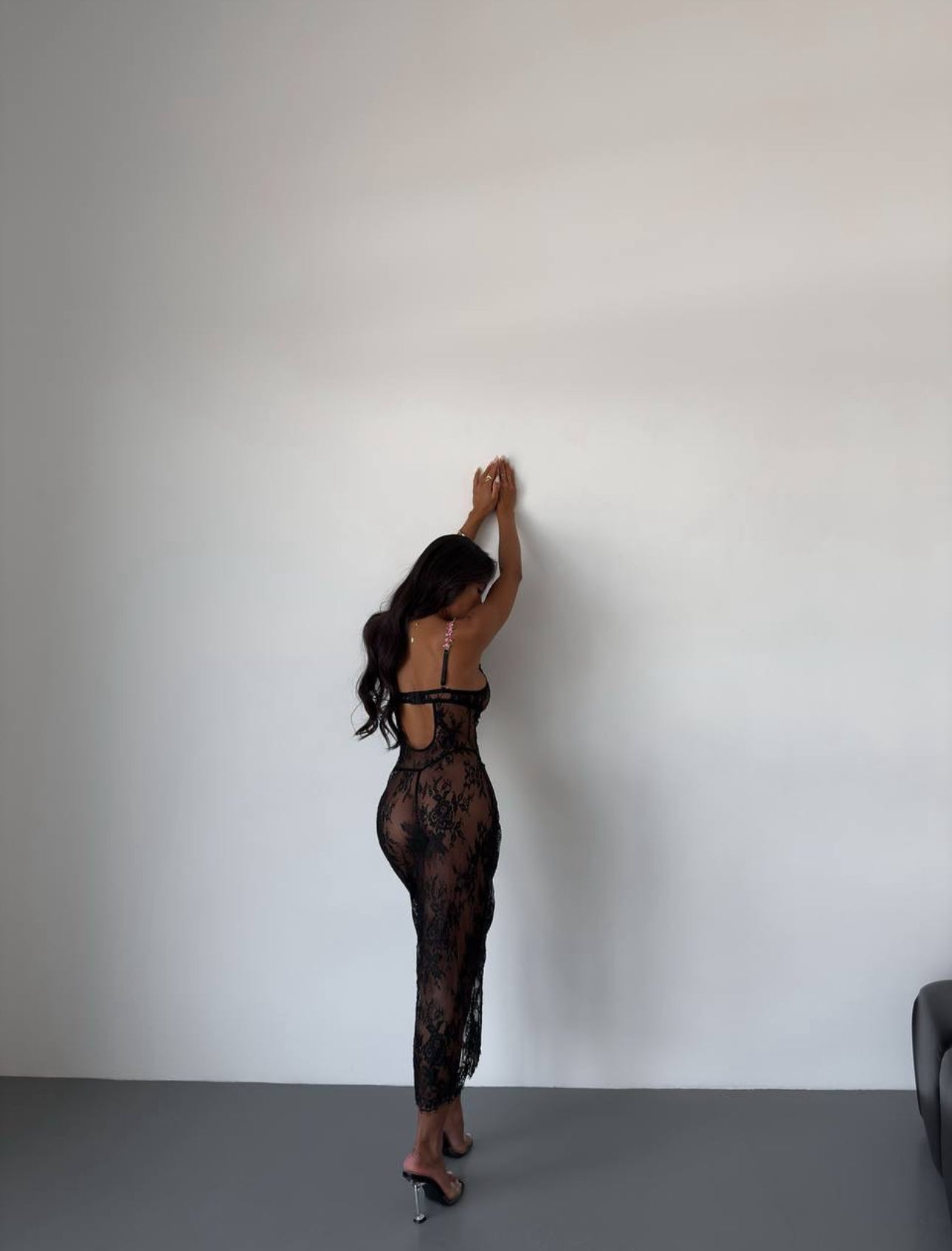 Georgina™ | Gennemsigtig natkjole med Midnatsblomster