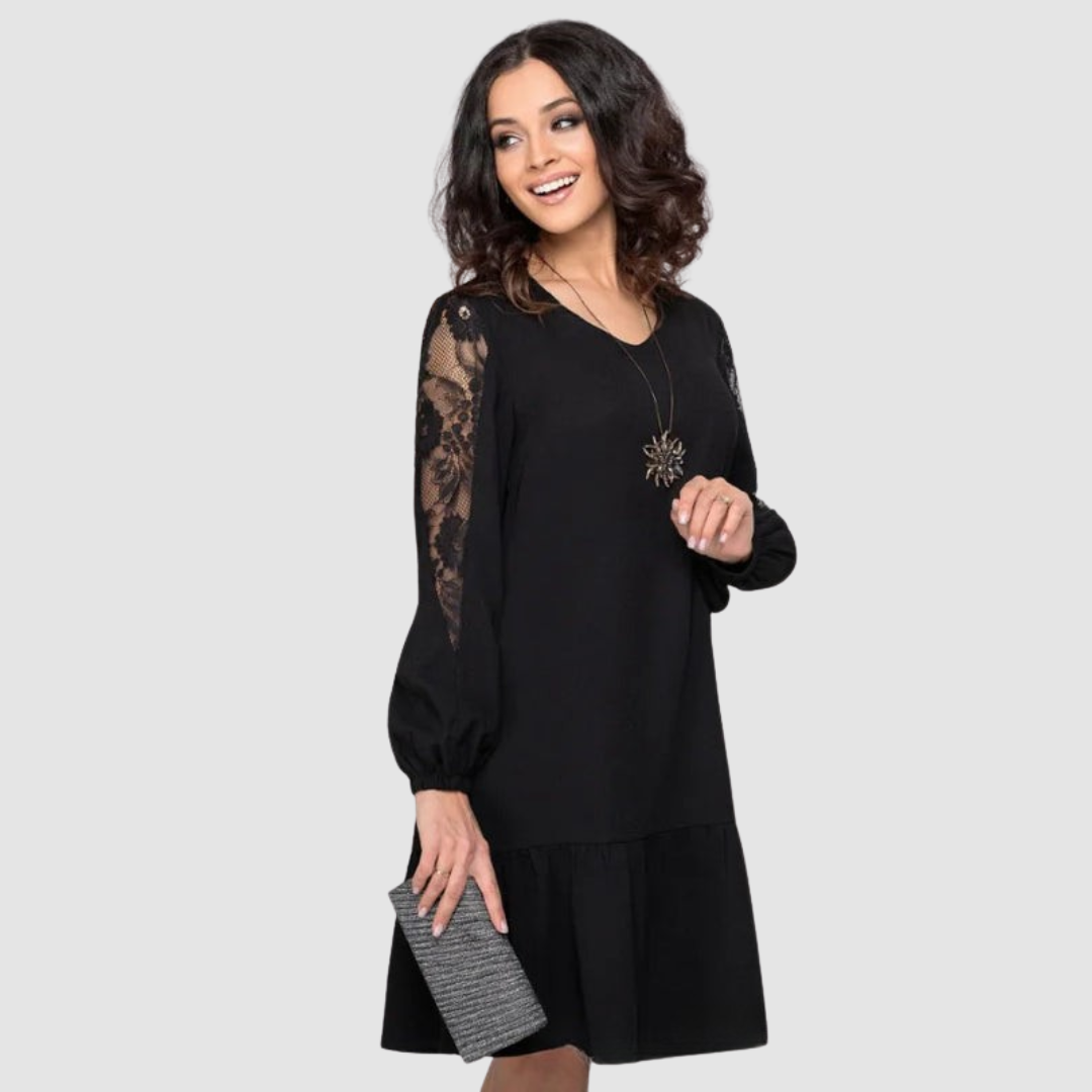 Lowri Quinn | Blondeblonde Blonde Blonde Blonde The style of the lace-sleeve midi dress